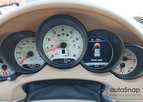 2016 Porsche Cayenne z USA, uszkodzony, nr VIN WP1AA2A27GLA08973